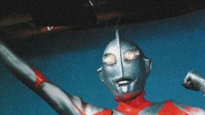 Những bức ảnh quý giá: Lần đầu tiên Ultraman xuất hiện trước giới truyền thông vào năm 1966!