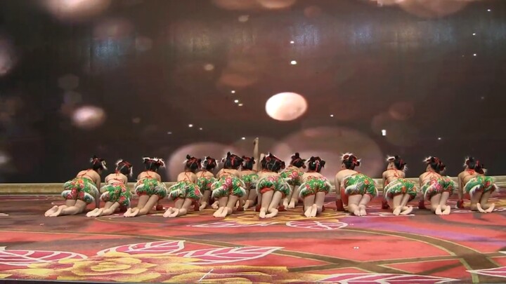 ระบำเด็ก «รองเท้าหัวเสือ»