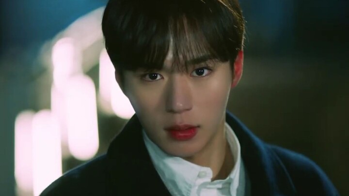 kata gua juga apa mnding lu pacaran ber 4😭