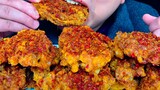 [ASMR]Eating spicy fried enoki mushroom