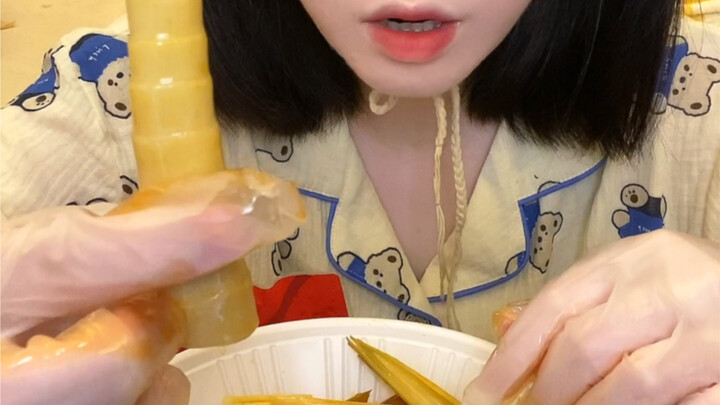 Spicy Pickled Bamboo Shoots in Chili Oil, Hand-Peeled! 4 Types of Bamboo Snacks