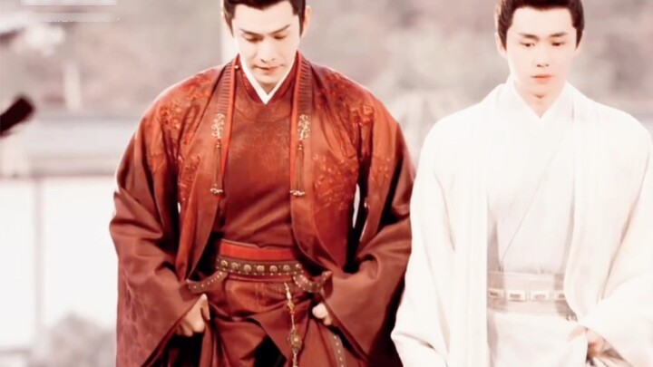 He really dotes on Mu Chuan! I thought he dotes on him because he poses no threat to him...