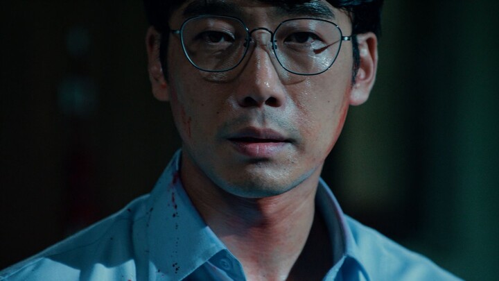 Save all beings with the power of faith! Feel the tear-jerking, iconic scene with the priest!