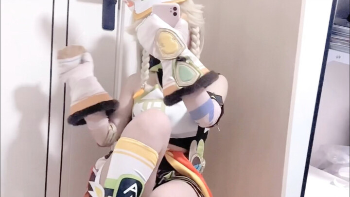 طفل صغير ناعم ورقيق (￣∇￣)～