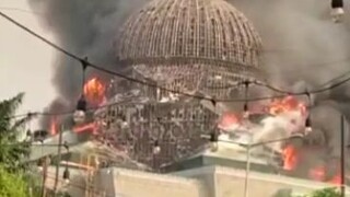 detik detik kubah islamic centre jakarta utara jatuh terbakar
