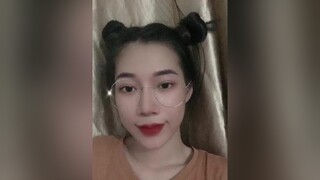 Cái gì cơ …anh thích em á …..Nhưng mà em có chồng mất rồi 🤪meocute
