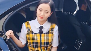 จีซูปรากฏตัวในงาน DIOR 2022 ที่ปารีส