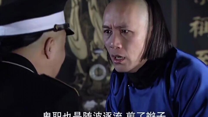 فقد الأمير ضفيرة شعره بعد ليلة نوم واحدة، وبحث عنها طويلاً قبل أن يكتشف أنها كانت أمام عينيه طوال ال