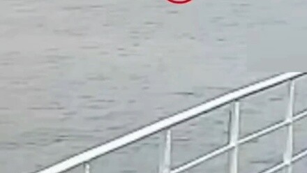 เรือโดยสารกำลังแล่นจากไหโข่วไปยังจ้านเจียง