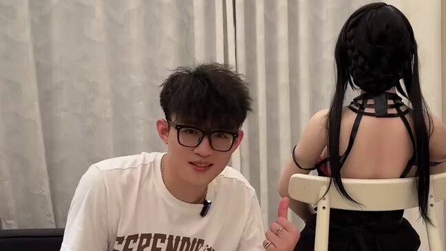 Unboxing the third 1:1 beauty figurine of this year—Mrs. Yoel!!