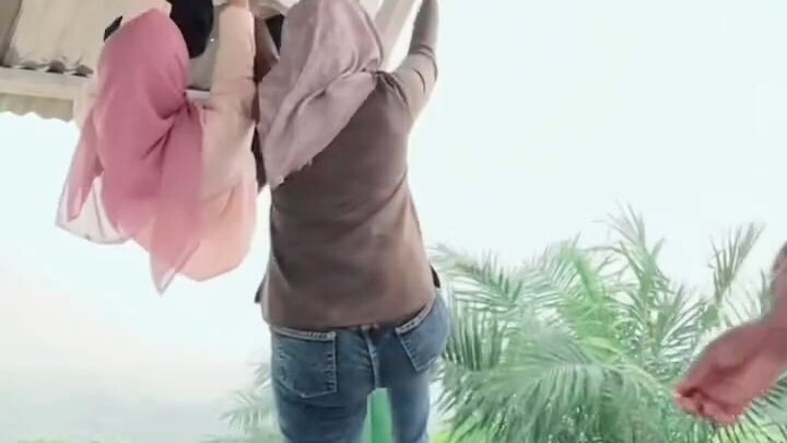ada aja tingkah nya betina