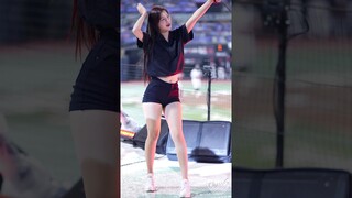 우월한 기럭지ㄷㄷ 김해리 치어리더 Kim Haeri Cheerleader