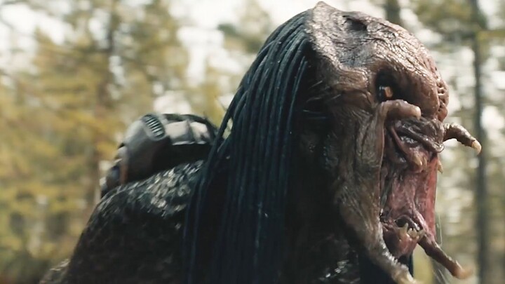The most primitive Predator in history, even its mask is made of bone—no wonder it was slaughtered b