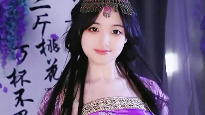 Zixuan versi wajah bulat ~ Nyonya Bai Gui improvisasi ~