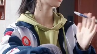 Cuacanya makin dingin, putri, tolong pakai baju lebih banyak~