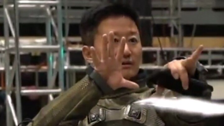 【Wu Jing丨The Meg 2】Super cute behind-the-scenes footage ×2