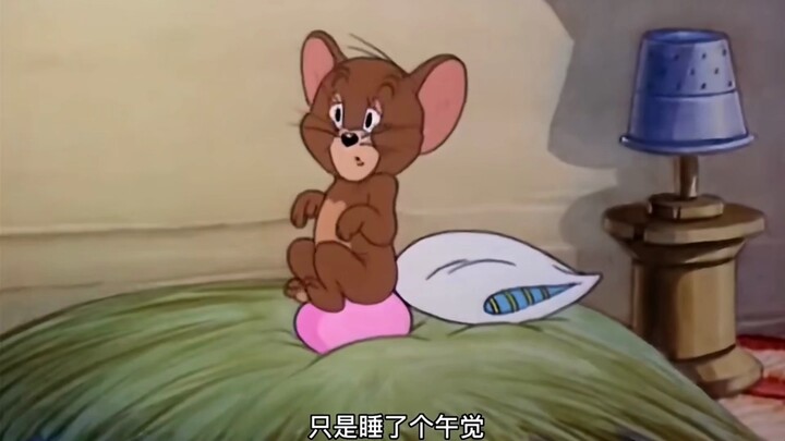 A quirky woodpecker thinks Jerry is its mom, but Jerry just wants to get rid of it!