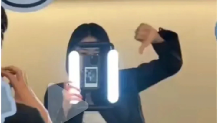 #Stasiun TV Korea melaporkan kontroversi gaya Tiongkok IVE# Mengapa An Yujin jadi seperti ini? Saya 