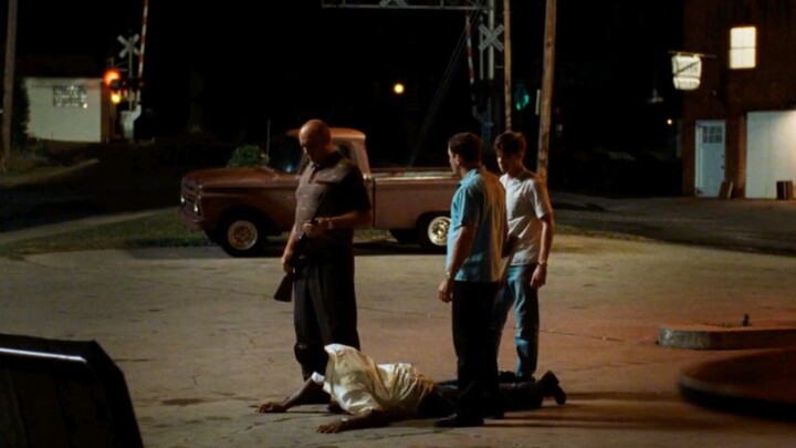 Brother Black merely gave a flirtatious glance, only to be beaten to death by the woman’s husband!!!
