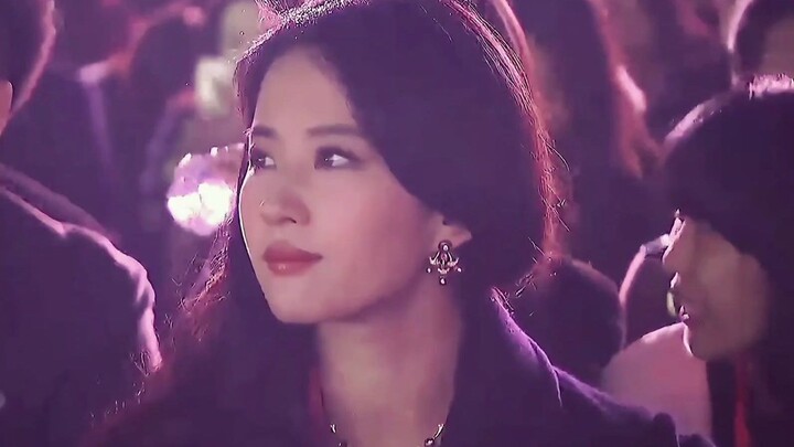 I totally get why every male celebrity wants to work with her!