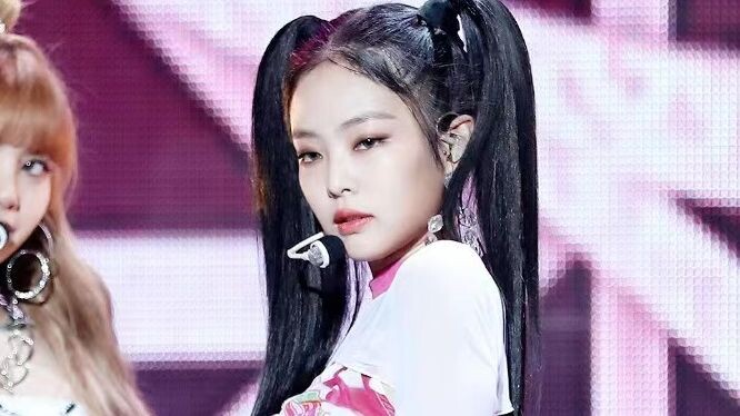 【Live Cam JENNIE Jutaan Views】Stroberi Kucing Ekor Ganda | 180707 Music Core DDU-DU DDU-DU Live Cam 