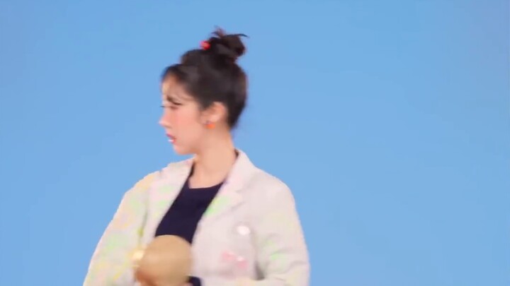 Lagu debut girl grup generasi kelima VIVIZ "BOP BOP!" Versi perbedaan suhu idolaku telah dirilis!