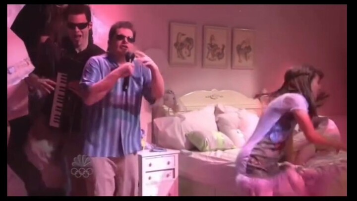 Smash Mouth breaks wall meme SNL 2010