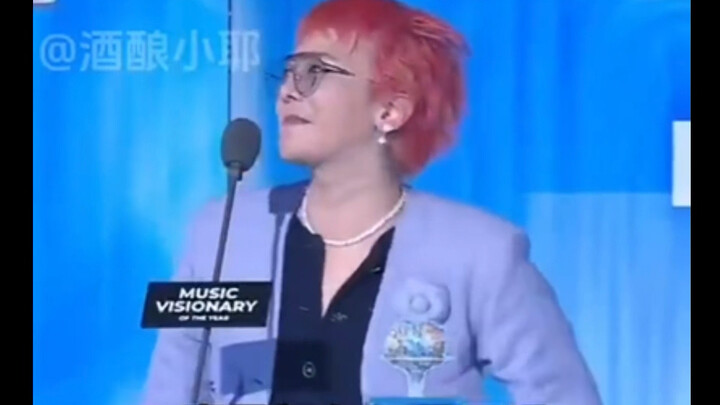 G-Dragon sau 10 năm lại một lần nữa tinh quái mỉa mai MAMA