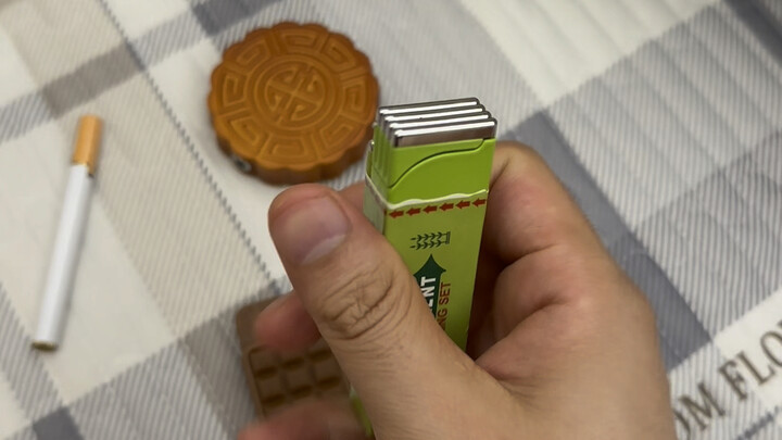 Hehe, bị lừa rồi chứ gì, thực ra chẳng có cái nào ăn được cả.