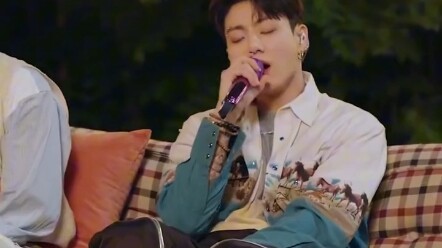 เพลงฮิตติดชาร์ตสำหรับวัยเกษียณที่ทุกคนยอมรับ แต่ละเพลงล้วนมีเสน่ห์เฉพาะตัวที่ทำให้ถูกยกย่องว่า “เทพ”