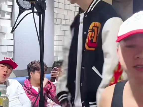 Ultimate absurdity! "This is the first time I've seen people dissing each other recorded in the same