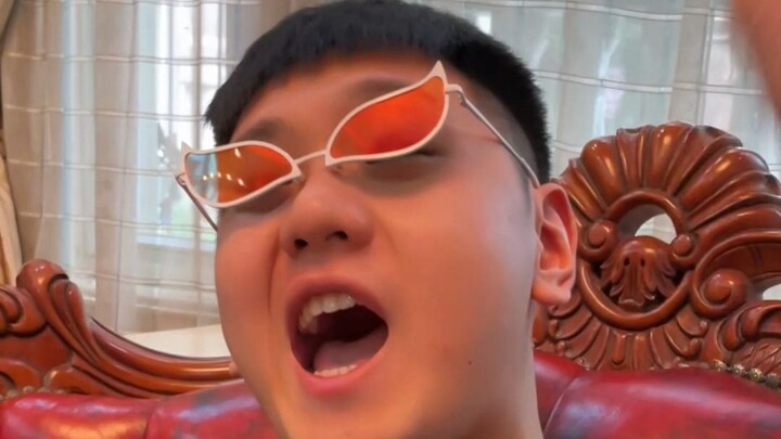 «Mẹ cảm Kafka»