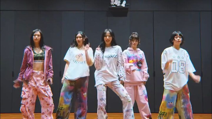 NewJeans x PUBG Mobile Collaboration Dance Moves: "Bubble Gum"