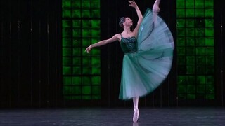 Variasi Sisilia yang Hebat dalam Balet Balanchine "Emerald" Anna Tikhomirova Karya terbaik dalam "Em