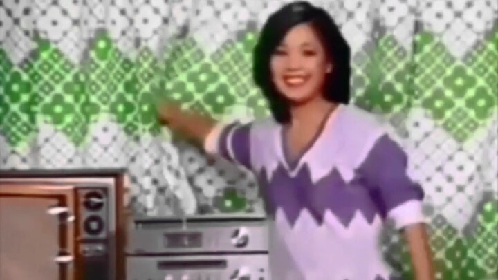 Potongan video menarik dari masa muda Teresa Teng, sangat menggemaskan!
