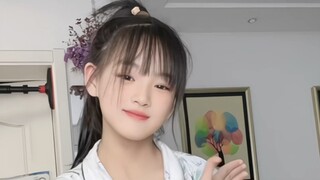 Come to update my daughter's video, I'll post one every day for you to take a look