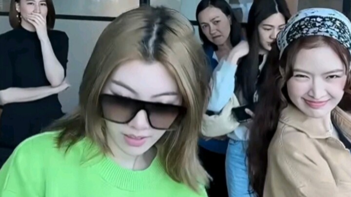lingorm Hahahahaha they are both so cute