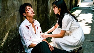 Seorang pembantu baik hati menolong pria buta, ternyata dia bos mafia yang jatuh cinta, menikahinya!