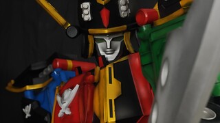 The second Sentai Radish, the Kaizoku Sentai Gokai King suit is displayed
