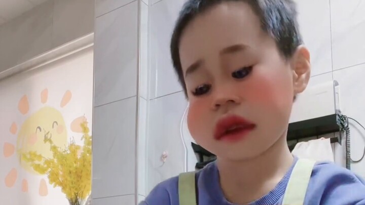 At 12 noon, the mother and the child were asleep, and only the 8-year-old son could steam the buns.