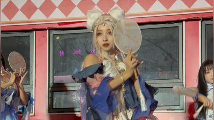 Yulinglong Cosplay | The sky-blue hue awaits the misty rain, and I'm waiting for you