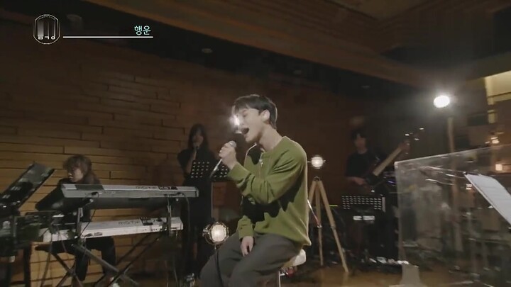 [EXO] Kim Jong-dae thể hiện OST “Điều May Mắn Tốt Nhất”, Kim Hee-chul bị giọng hát phiêu cao của Che