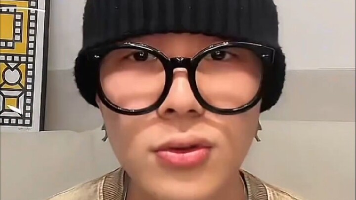 เมื่อ ตั้งอัน ฟังเพลง “เจี้ยนเจียง” ของฟาโรห์และเสี่ยวจิ่งหลิงจบ: สมองเหมือนจะไหม้ไปแล้ว