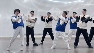 [Kualitas Gambar 4K] 9 anak laki-laki ONCE menampilkan cover panas dari lagu utama TWICE "Scientist"
