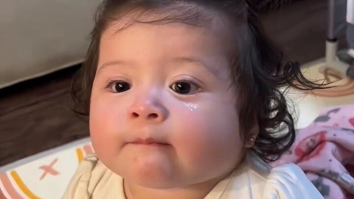 (Chinese-English Subtitles) Night Vlog: Scared to Tears by My Mom’s Feet