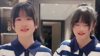 一一丫丫:听说评论区有很多大神，那今天的文案就交给你们了