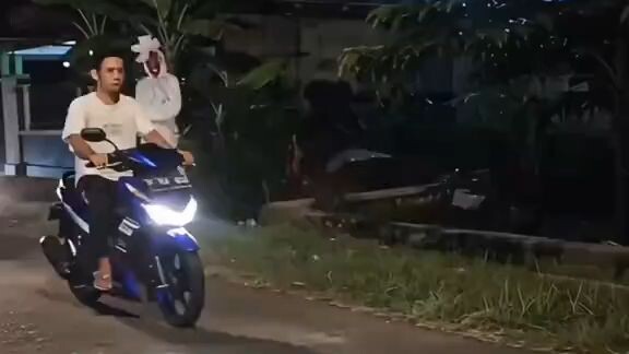 Ketua Geng Motor Di Teror Pocong