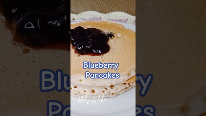 Blueberry Pancakes #shorts #metskitchen #pancakes