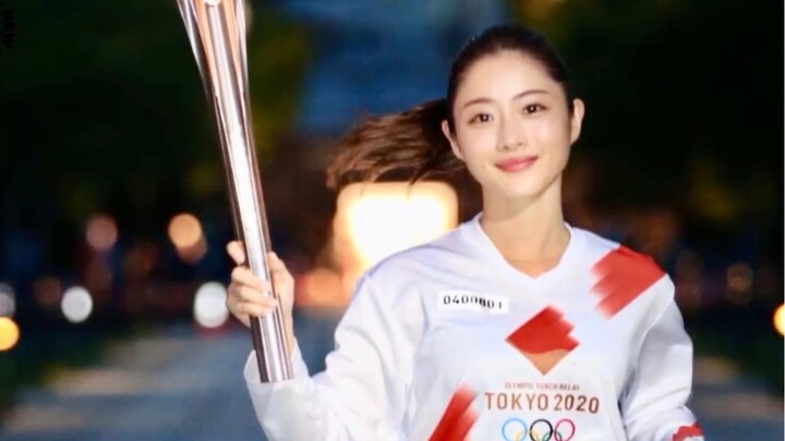 She single-handedly saved half of the Tokyo opening ceremony!! She's so beautiful! [Satomi Ishihara]