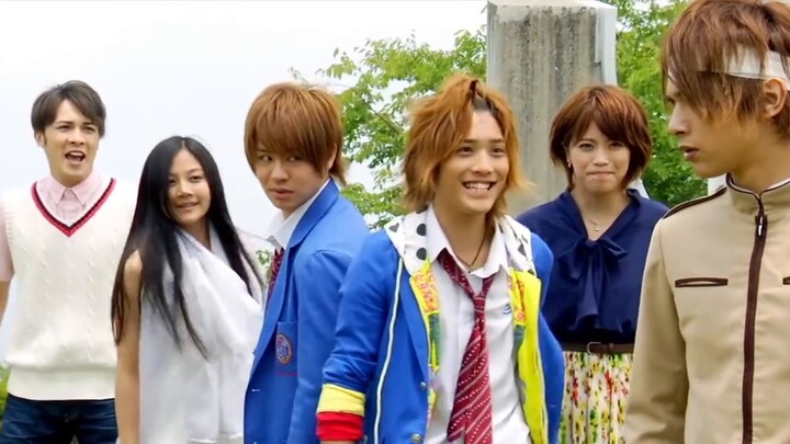 Various switches and combinations used by Fourze's space form. [Kamen Rider Fourze]